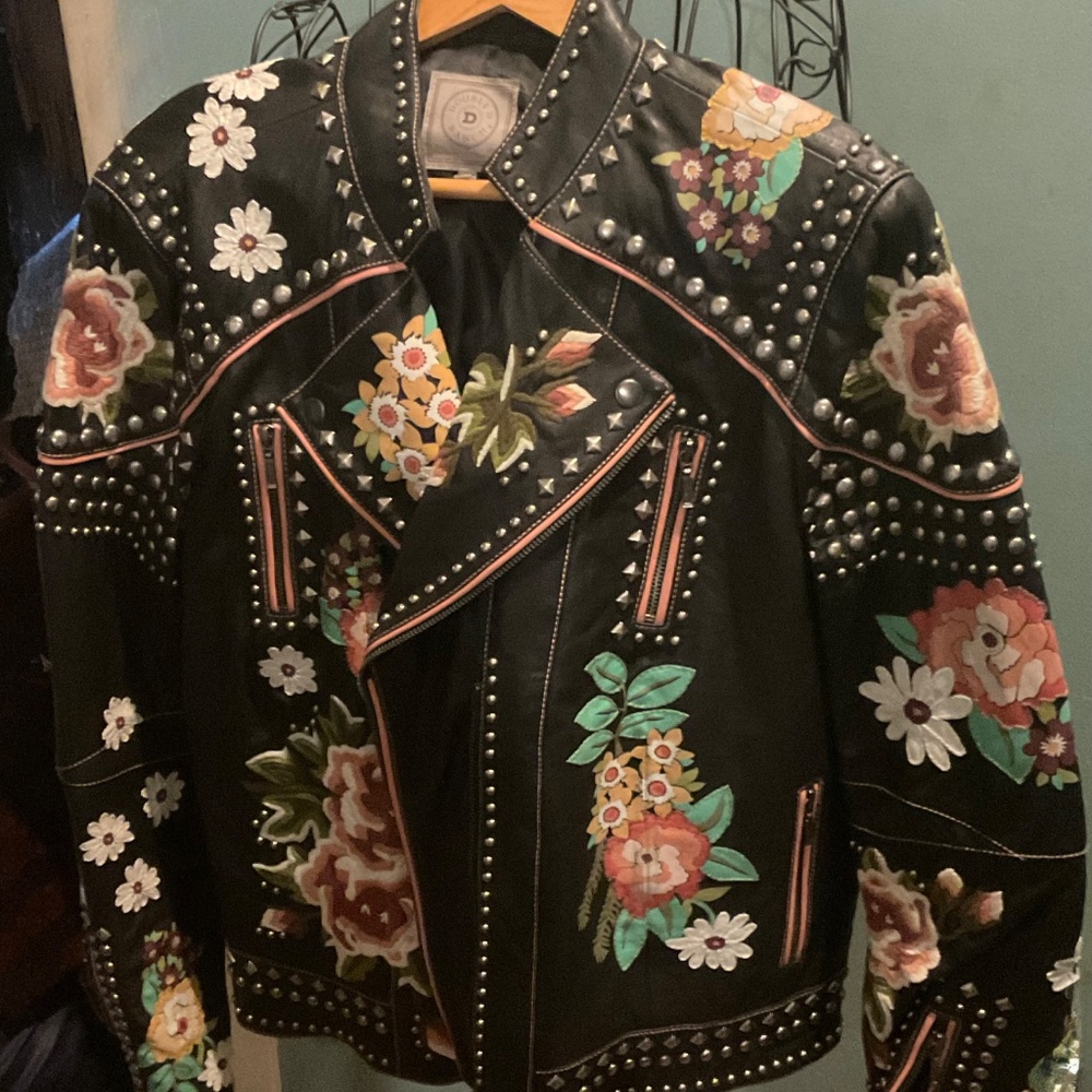 DOUBLE D RANCH BACKWOODS BARBIE  2020 JACKET  SIZE 2X NWT - Picture 5 of 7